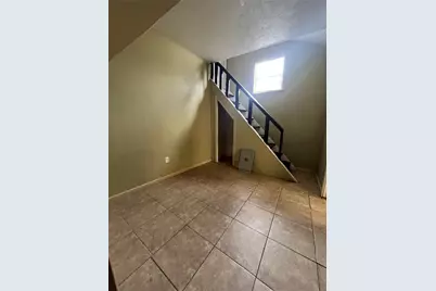 7933 Brays Street #B, Houston, TX 77012 - Photo 11