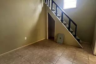 7933 Brays St, Houston, TX 77012 - Photo 11