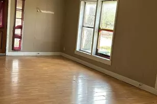 7933 Brays St, Houston, TX 77012 - Photo 9