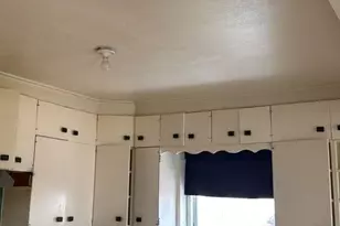 7933 Brays St, Houston, TX 77012 - Photo 7