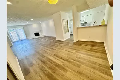 10555 Turtlewood Court #102, Houston, TX 77072 - Photo 11