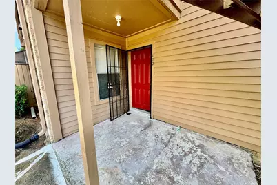 10555 Turtlewood Court #102, Houston, TX 77072 - Photo 5