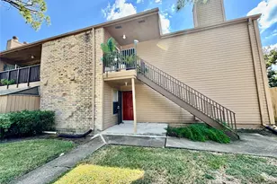 10555 Turtlewood Ct, Houston, TX 77072 - Photo 1