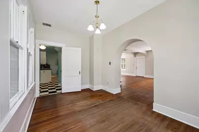 3910 Avenue R 1/2, Galveston, TX 77550 - Photo 11