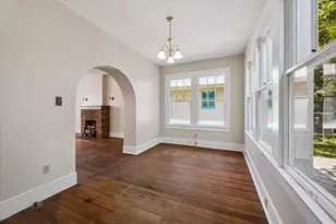 3910 Ave R 1/2, Galveston, TX 77550 - Photo 9