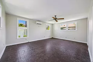 3910 Ave R 1/2, Galveston, TX 77550 - Photo 15