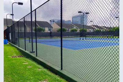 10282 Briar Forest Drive, Houston, TX 77042 - Photo 13