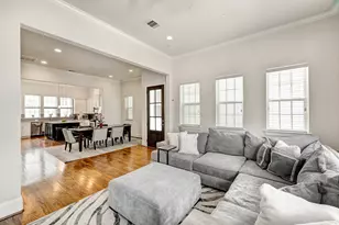 2616 Madeline Grove Dr, Houston, TX 77008 - Photo 5