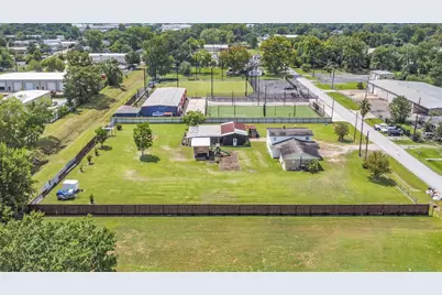 5902 Martha Lane, Houston, TX 77396 - Photo 39