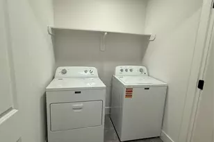 611 N Eastwood St, Houston, TX 77011 - Photo 29