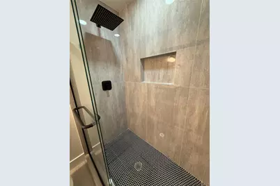 611 N Eastwood Street, Houston, TX 77011 - Photo 17