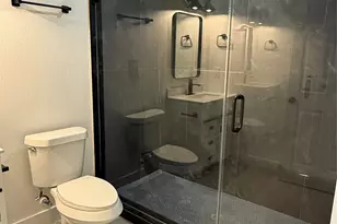 611 N Eastwood St, Houston, TX 77011 - Photo 23