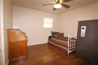 2712 Whispering Pines Street, Baytown, TX 77521 - Photo 9