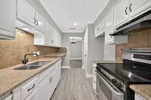 14535 Misty Meadow Ln, Houston, TX 77079 - Photo 21