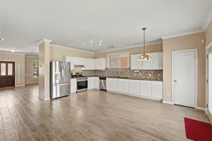 15106 Turphin Way, Sugar Land, TX 77498 - Photo 9