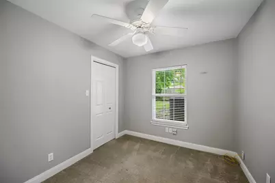 127 Marlin Avenue, Galveston, TX 77550 - Photo 13