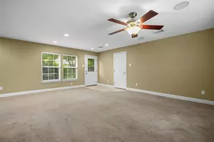 127 Marlin Ave, Galveston, TX 77550 - Photo 9