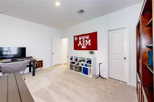 711 Hooks Trail Ln, League City, TX 77573 - Photo 17