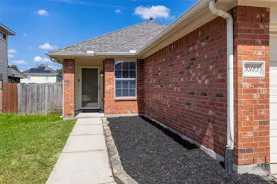 8923 Aurora Park Lane, Humble, TX 77338 - Photo 3