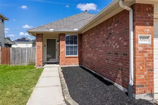 8923 Aurora Park Ln, Humble, TX 77338 - Photo 3