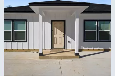 807 E Brown Street, Hearne, TX 77859 - Photo 3