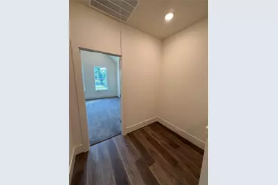 879 Rachel St Rachel Street #E, Houston, TX 77091 - Photo 11