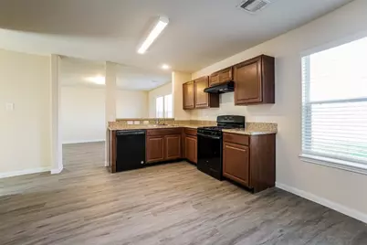 2438 Connors Path Court, Houston, TX 77073 - Photo 5