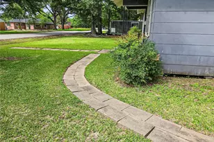 1700 Marilyn St, Rosenberg, TX 77471 - Photo 17