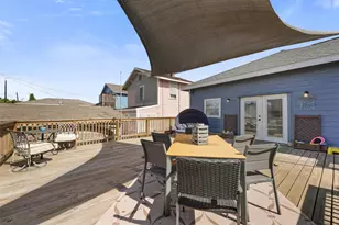 3024 Ave R 1/2, Galveston, TX 77550 - Photo 23