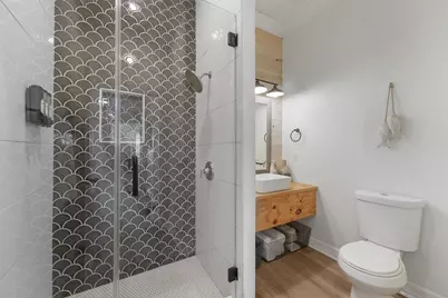 3024 Avenue R 1/2, Galveston, TX 77550 - Photo 17