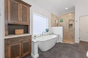10 Belcarra Pl, Spring, TX 77382 - Photo 33