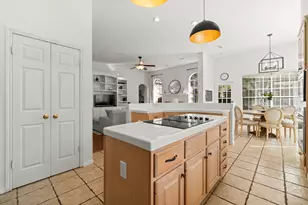 2 Quiet Oak Dr, The Woodlands, TX 77381 - Photo 29