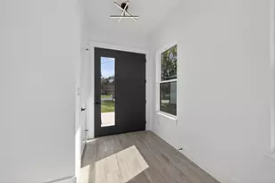 1904 Bell St, Dayton, TX 77535 - Photo 3