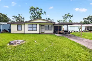 3411 Palm Ave, Texas City, TX 77590 - Photo 1