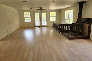 300 Alpine St, Coldspring, TX 77331 - Photo 7