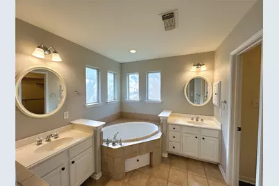 59 N Flickering Sun Circle, The Woodlands, TX 77382 - Photo 19