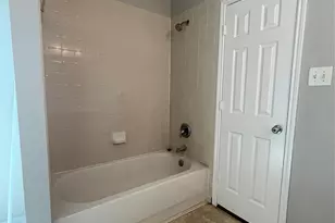 1502 Claremont Garden Cir, Houston, TX 77047 - Photo 13