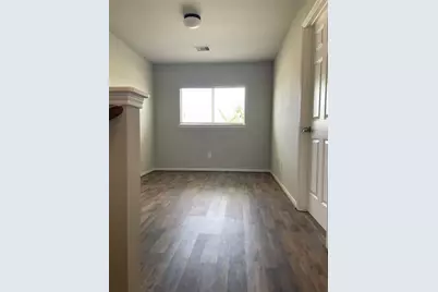 1502 Claremont Garden Circle, Houston, TX 77047 - Photo 11