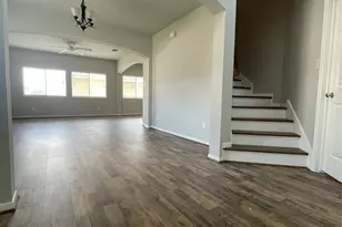 1502 Claremont Garden Cir, Houston, TX 77047 - Photo 3