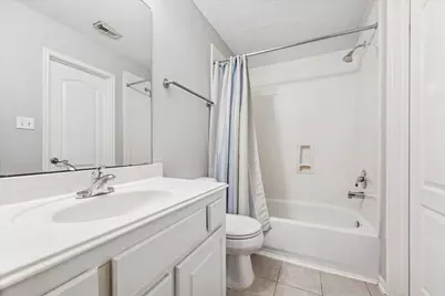 1802 Stacy Falls, Houston, TX 77008 - Photo 15