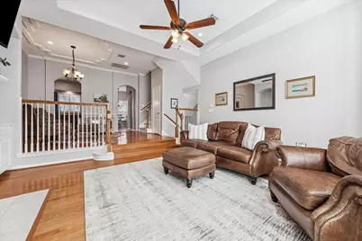 1802 Stacy Falls, Houston, TX 77008 - Photo 3