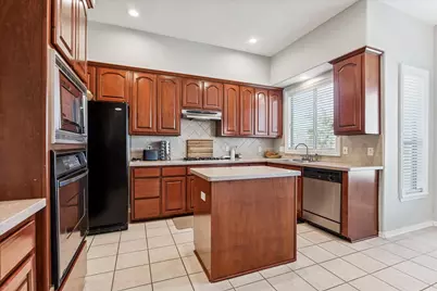 1802 Stacy Falls, Houston, TX 77008 - Photo 7