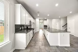 12510 Sherborne Castle Ct, Tomball, TX 77375 - Photo 5