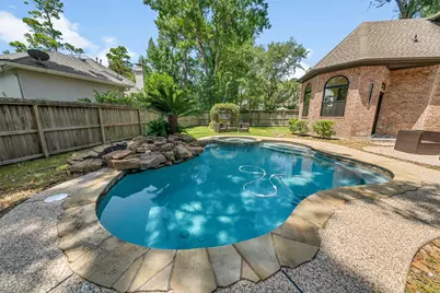 46 Pebble Cove Drive, The Woodlands, TX 77381 - Photo 43
