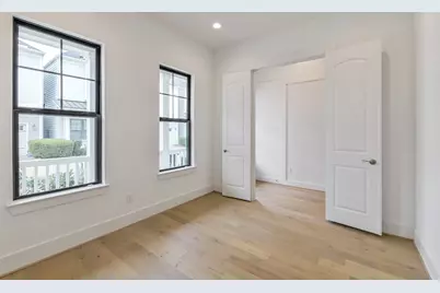 3507 Harvest Dance Drive, Houston, TX 77008 - Photo 11