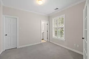 2196 Bancroft St, Houston, TX 77027 - Photo 5