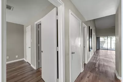 301 Lakeview Terrace #D, Conroe, TX 77356 - Photo 9