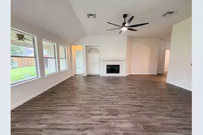 2127 Hannover Way, Spring, TX 77388 - Photo 9