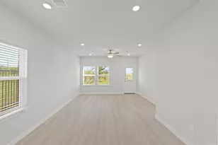360 Long Br Dr, Dayton, TX 77535 - Photo 13