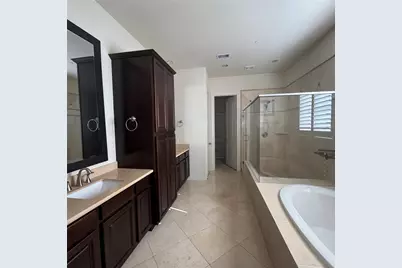 9626 Fannin Station W, Houston, TX 77045 - Photo 15